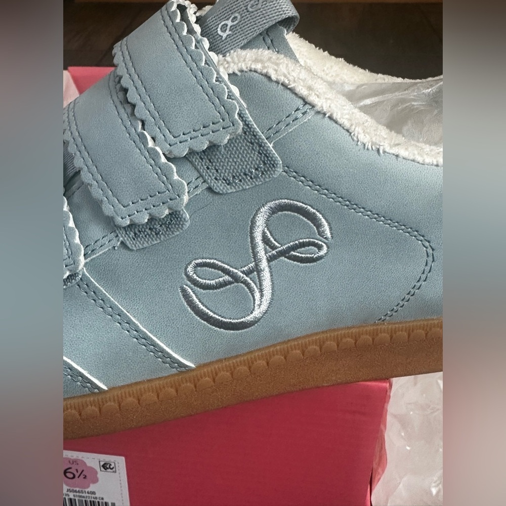 Sam & Libby Blue and White Low-Top Sneakers, Brand New, 6.5